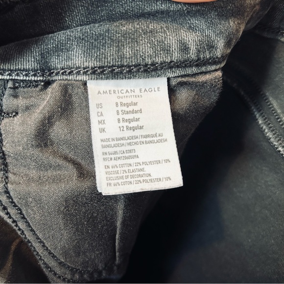 American Eagle Black Distressed Denim Curvy Highest Rise Jegging women’s size 8 - Picture 5 of 6